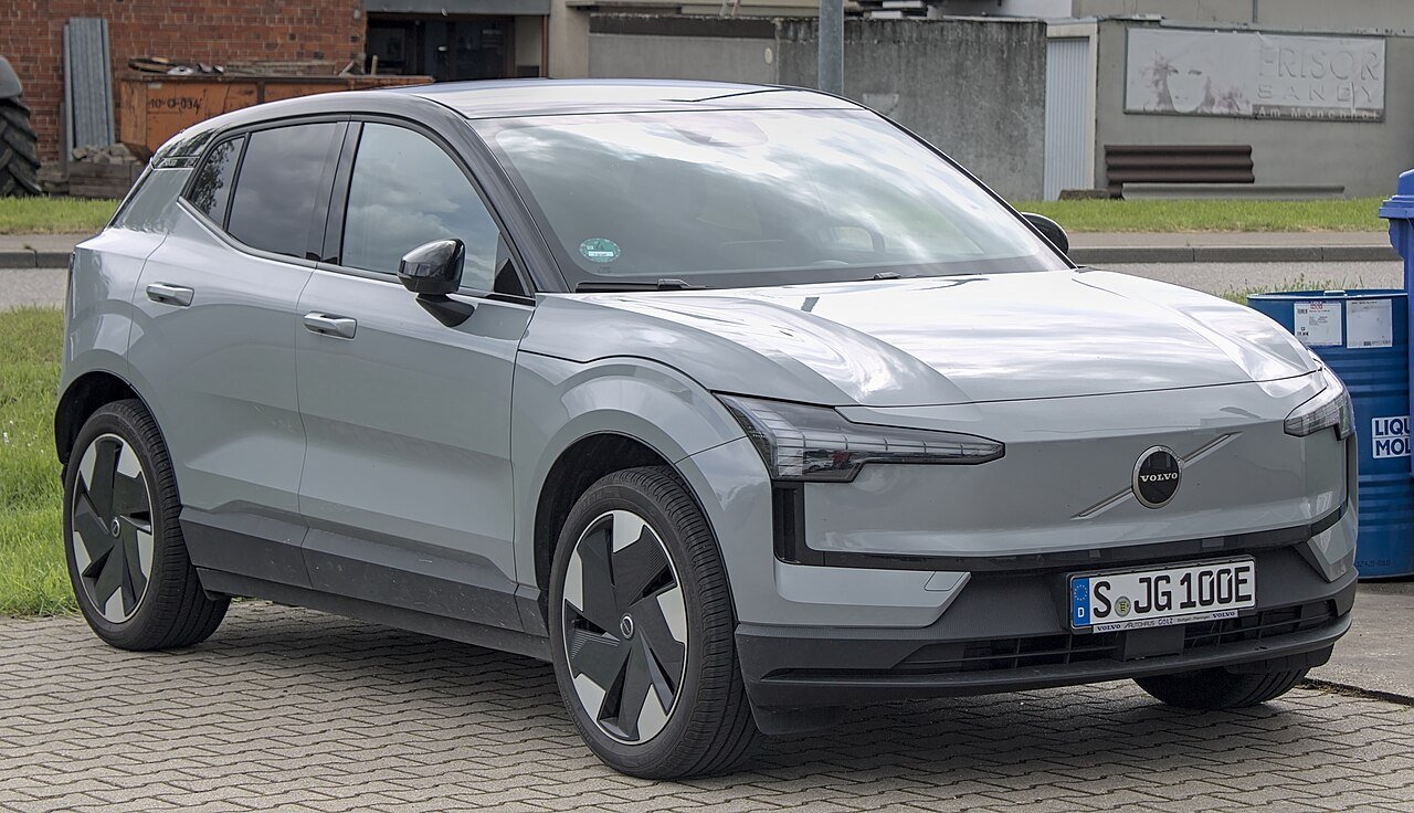 Volvo EX30 2026